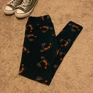 Lularoe Halloween Legging OS 🎃
